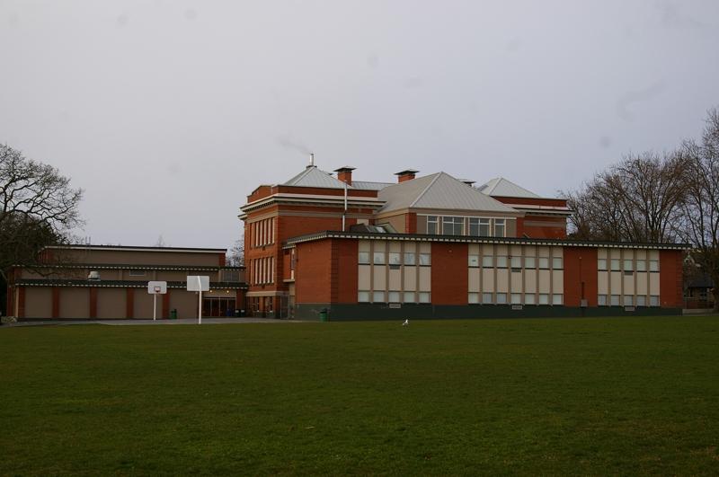 加拿大 Middle School Junior High School 國中教育與招生年級